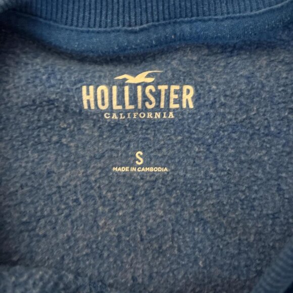 Hollister Co. Women's Blue Sweatshirt - Picture 2 of 2